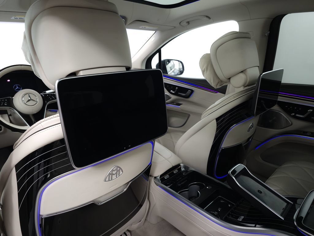 Certified 2024 Mercedes-Benz Maybach EQS 680 4MATIC image 31
