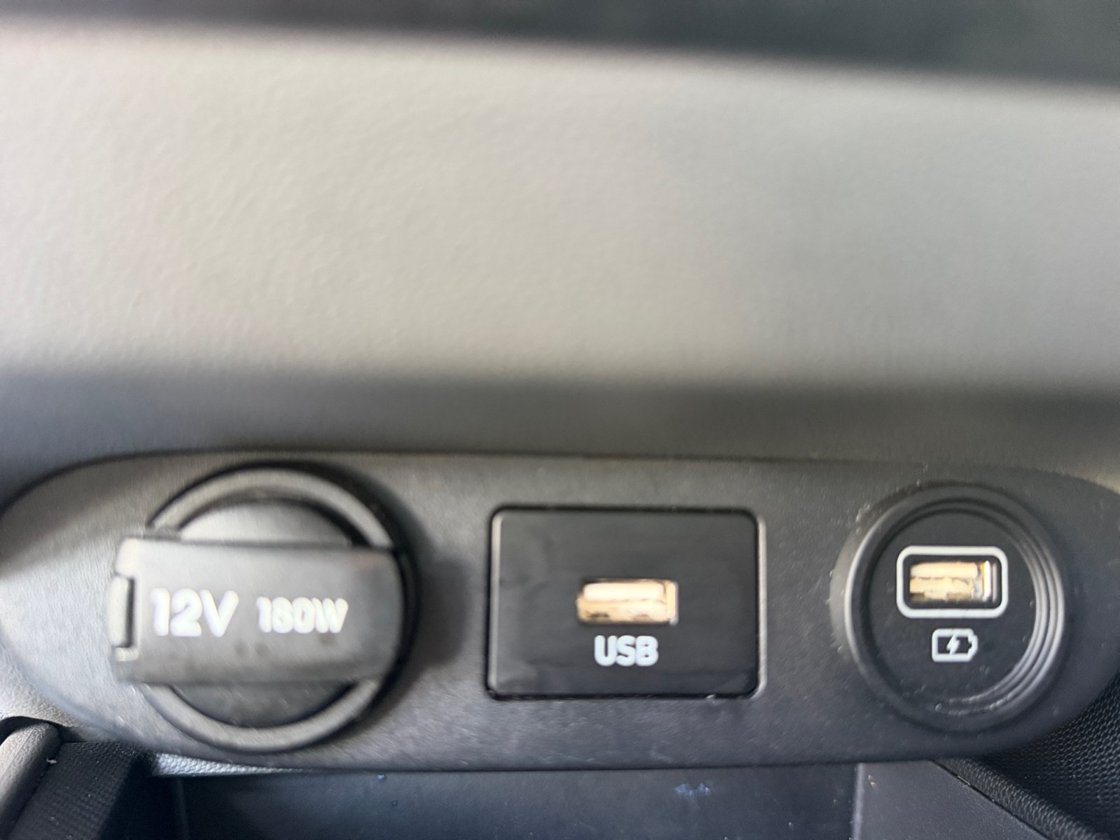 Used 2023 Hyundai Elantra SEL FWD image 31