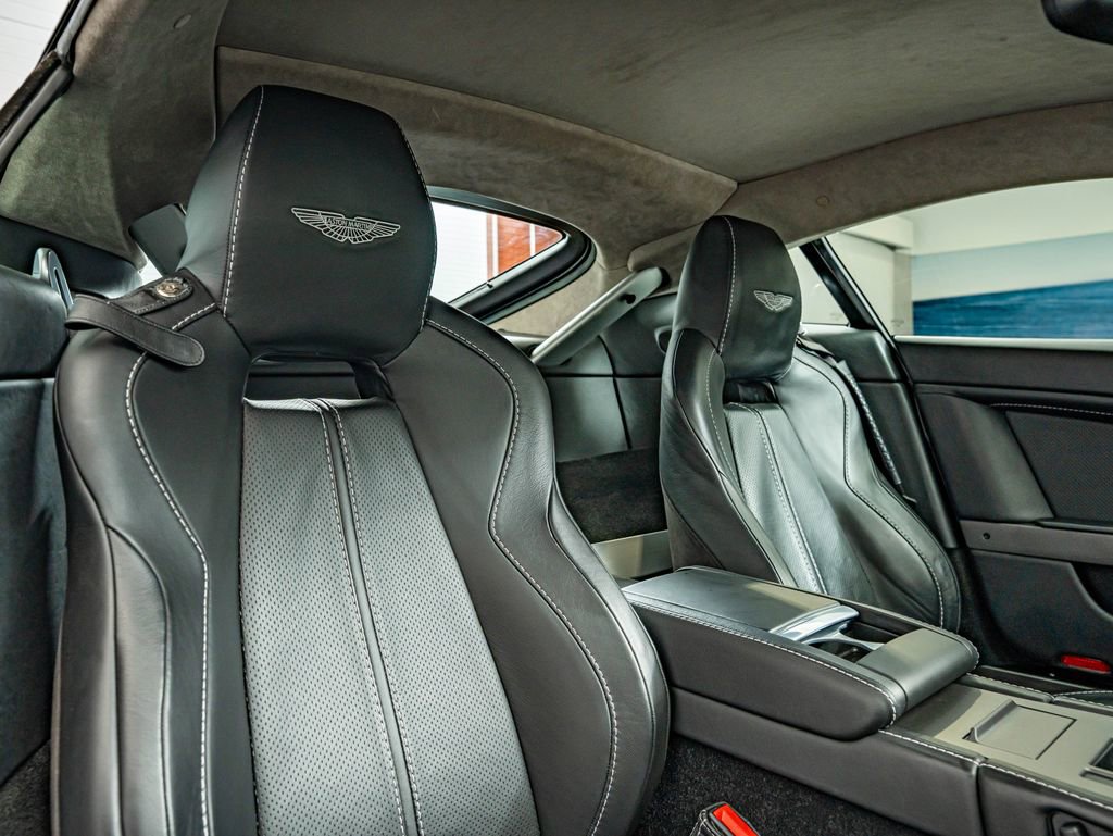 Used 2015 Aston Martin V8 Vantage GT RWD image 38