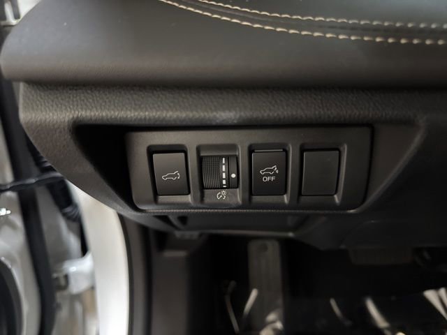 Certified 2025 Subaru Outback Limited image 17