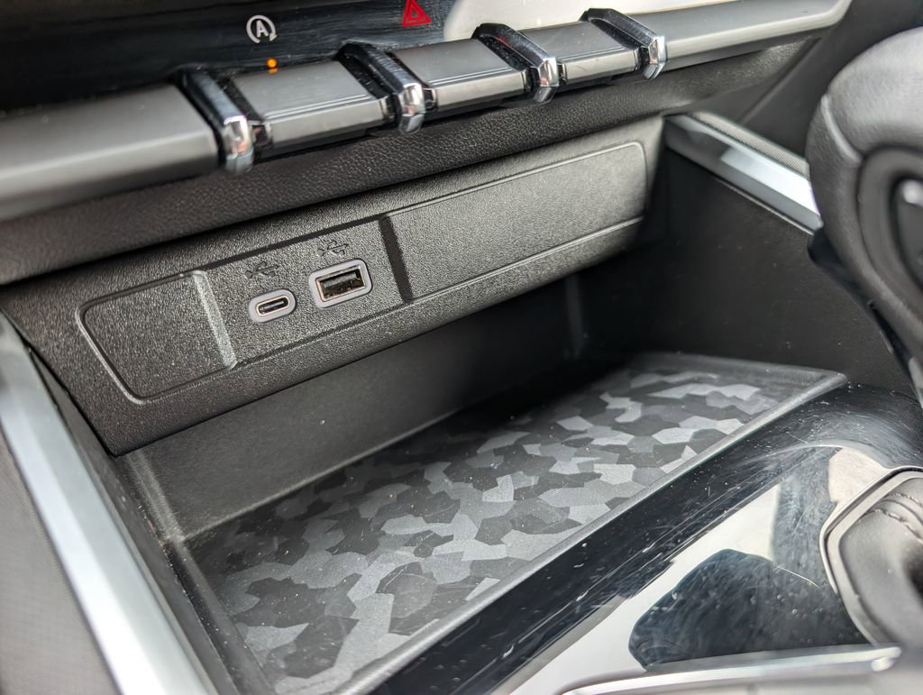 Used 2024 Chevrolet Colorado Trail Boss w/ Technology Package image 29