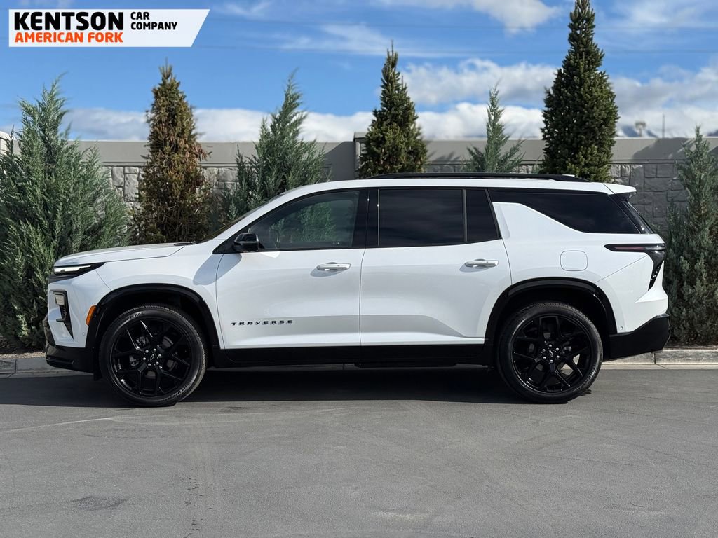 Used 2025 Chevrolet Traverse RS w/ LPO, Floor Liner Package image 4