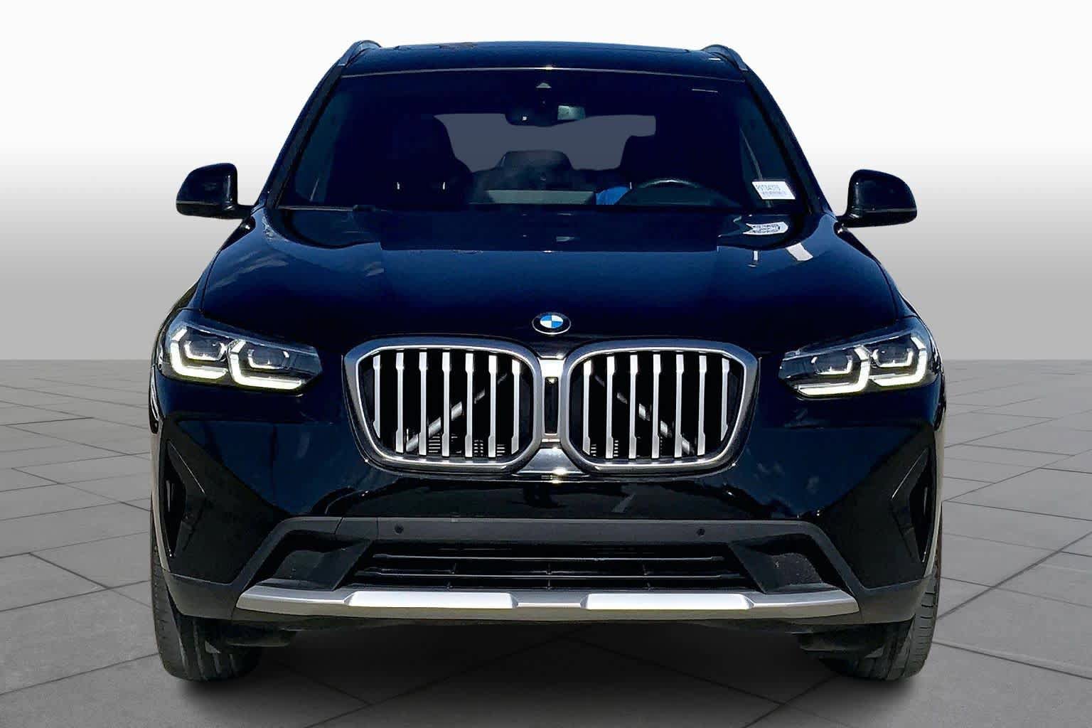 Used 2024 BMW X3 sDrive30i w/ Premium Package RWD image 3