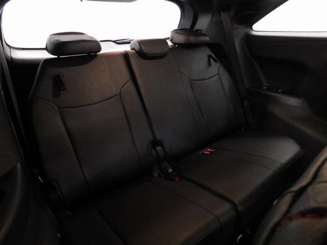 Used 2025 Toyota Sienna XSE image 32