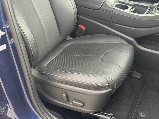 Used 2022 Hyundai Santa Fe SEL w/ Convenience + Premium Package FWD image 16