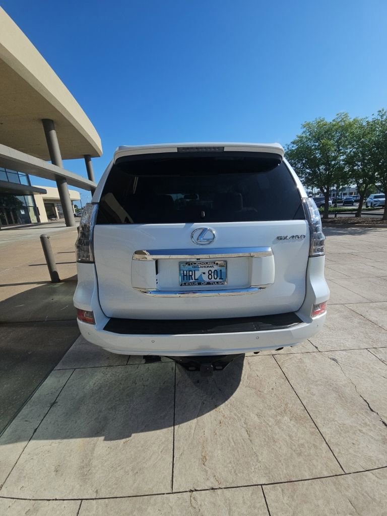 Used 2014 Lexus GX 460 Luxury AWD/4WD image 4
