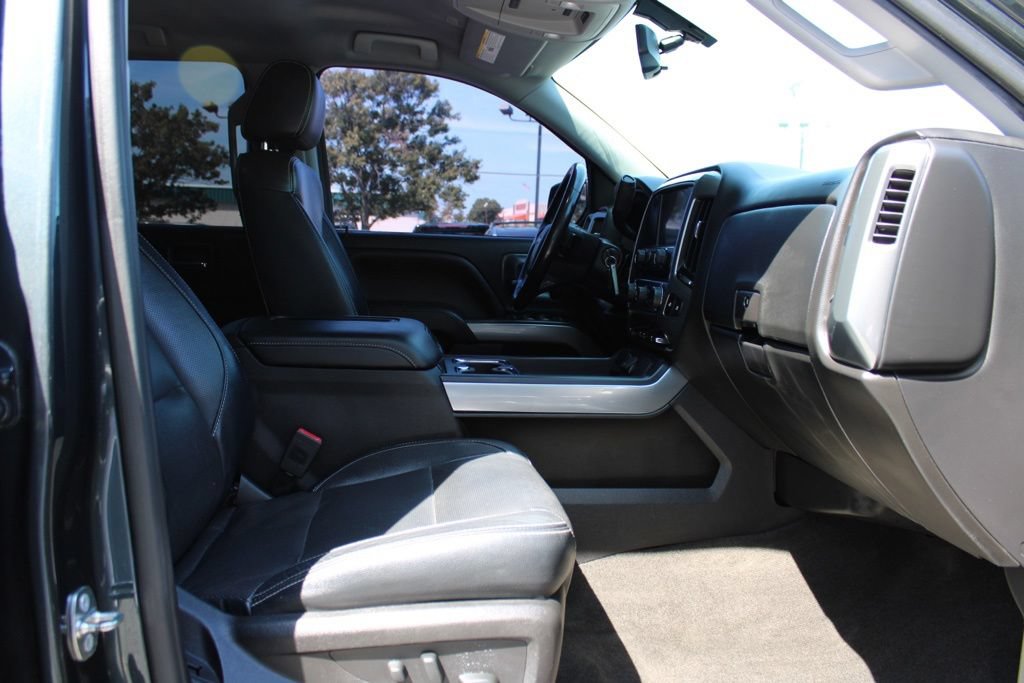 Used 2018 Chevrolet Silverado 1500 LT w/ All Star Edition AWD/4WD image 14