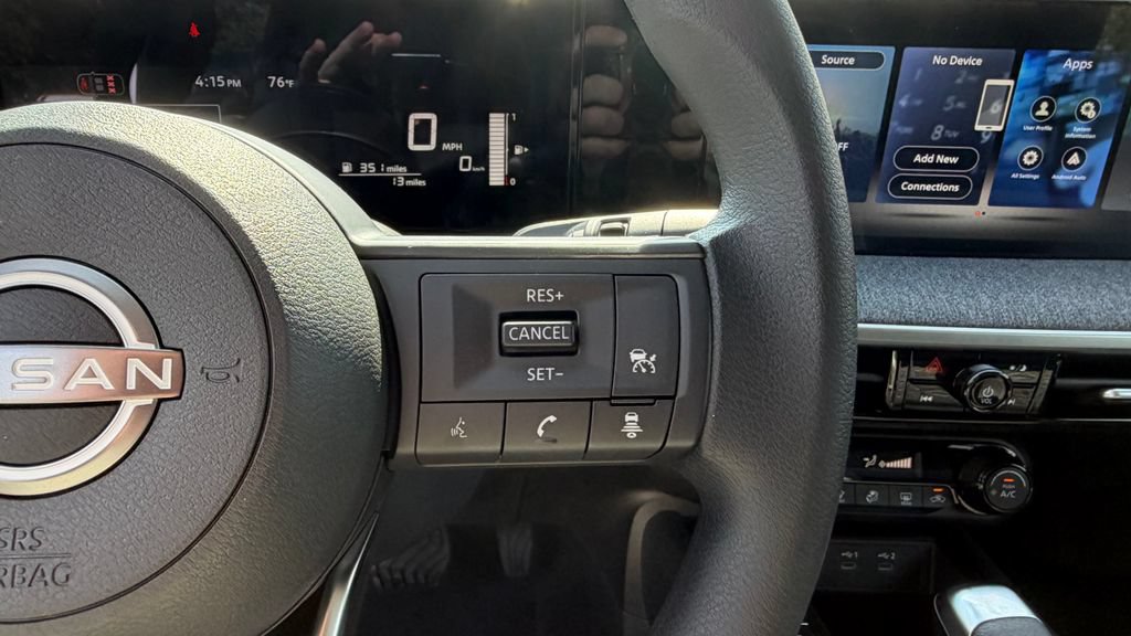 Used 2026 Nissan Kicks SV FWD image 19