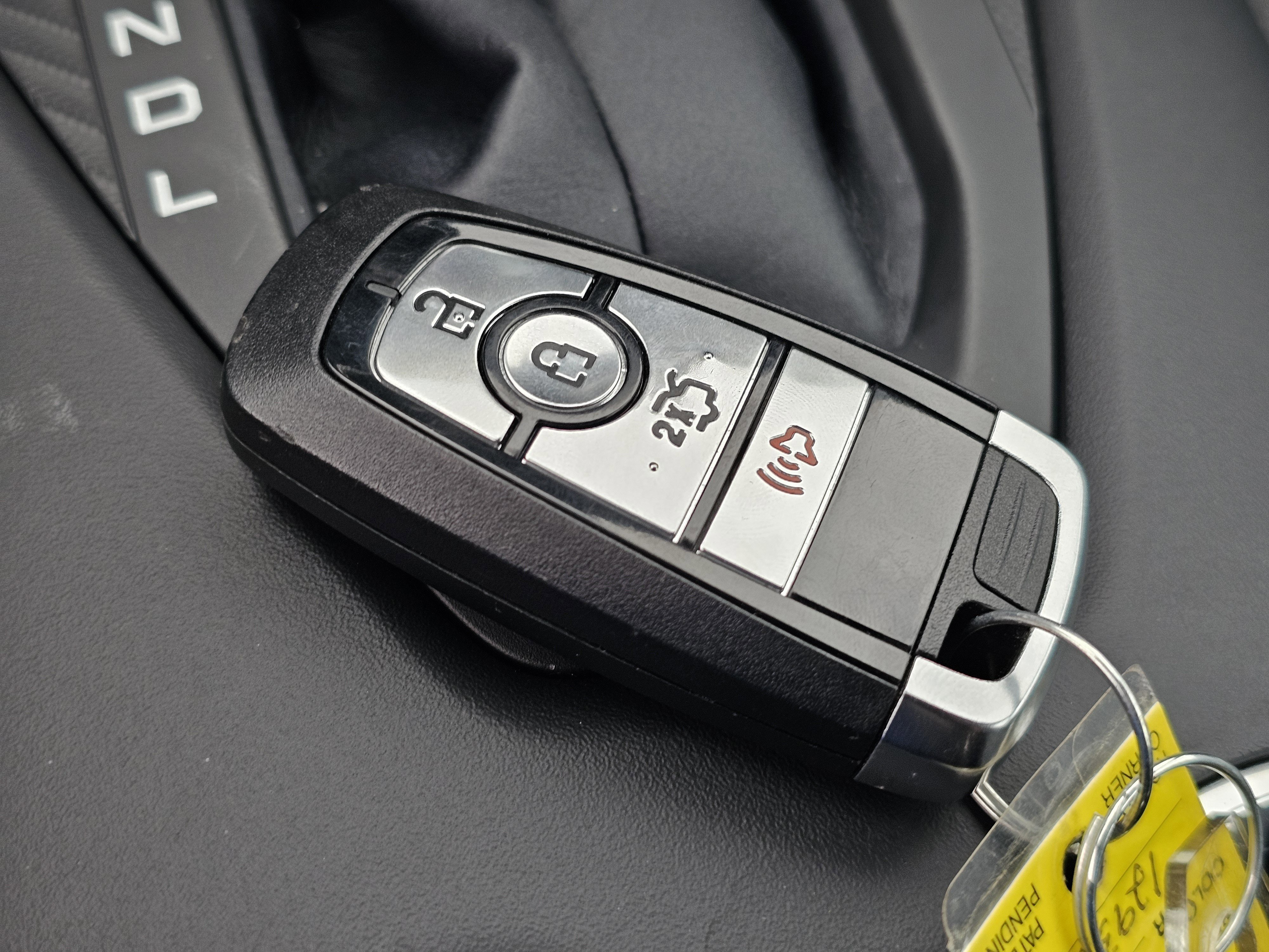 Used 2025 Ford Mustang Coupe image 28