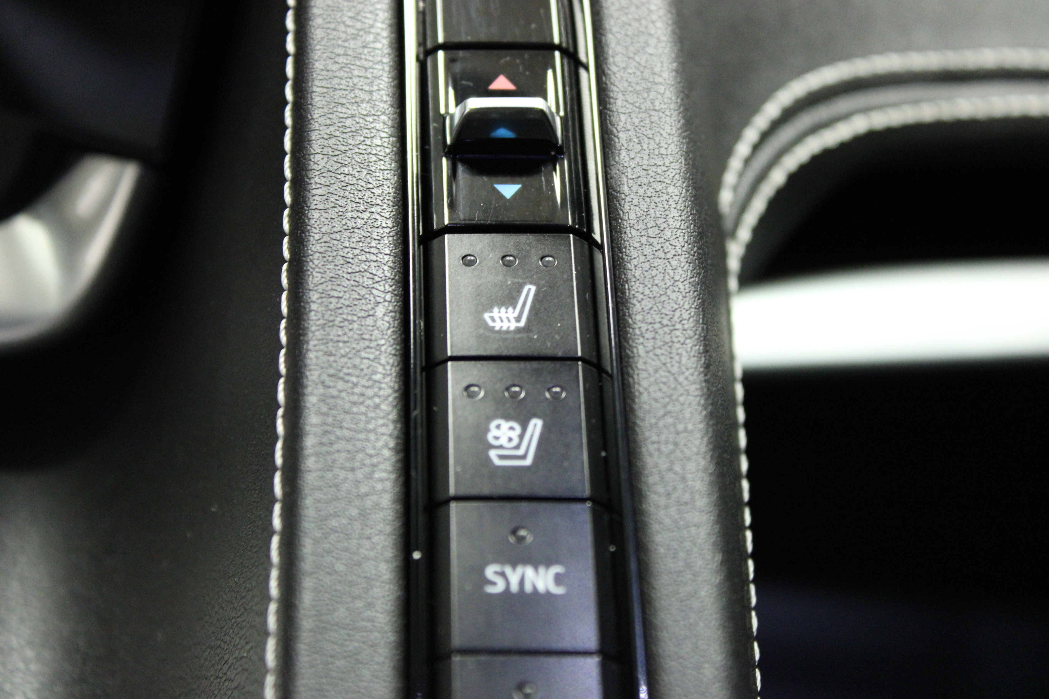 Used 2022 Chevrolet Corvette Stingray Preferred Conv w/ 2LT image 21