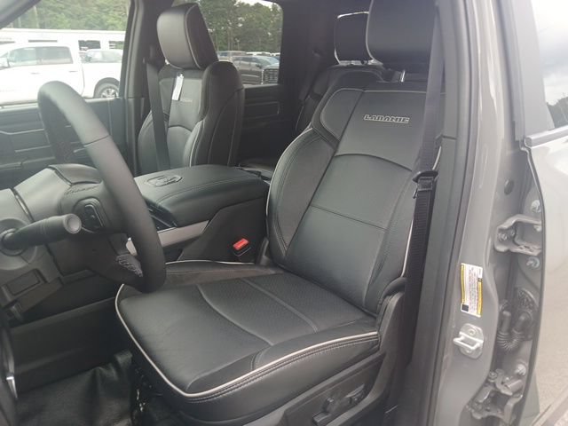 New 2026 RAM 4500 4x4 Crew Cab DRW w/ Laramie Trim Package image 32