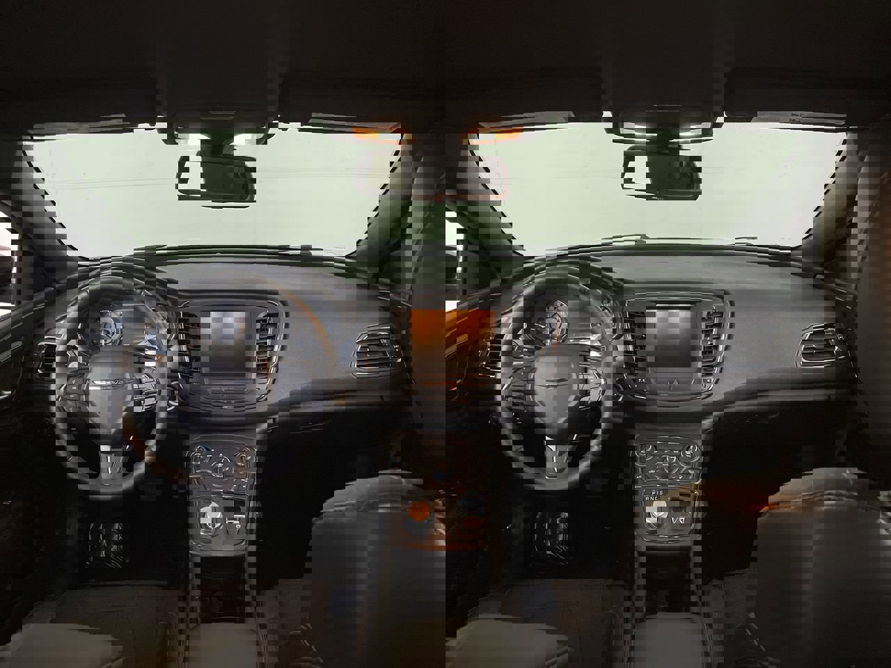 Used 2015 Chrysler 200 S w/ Navigation & Sound Group I image 29