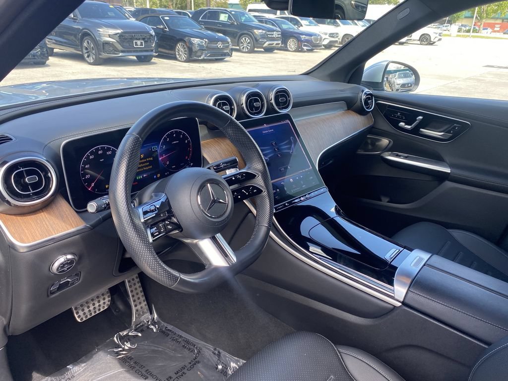 Used 2023 Mercedes-Benz GLC 300 w/ AMG Line image 2