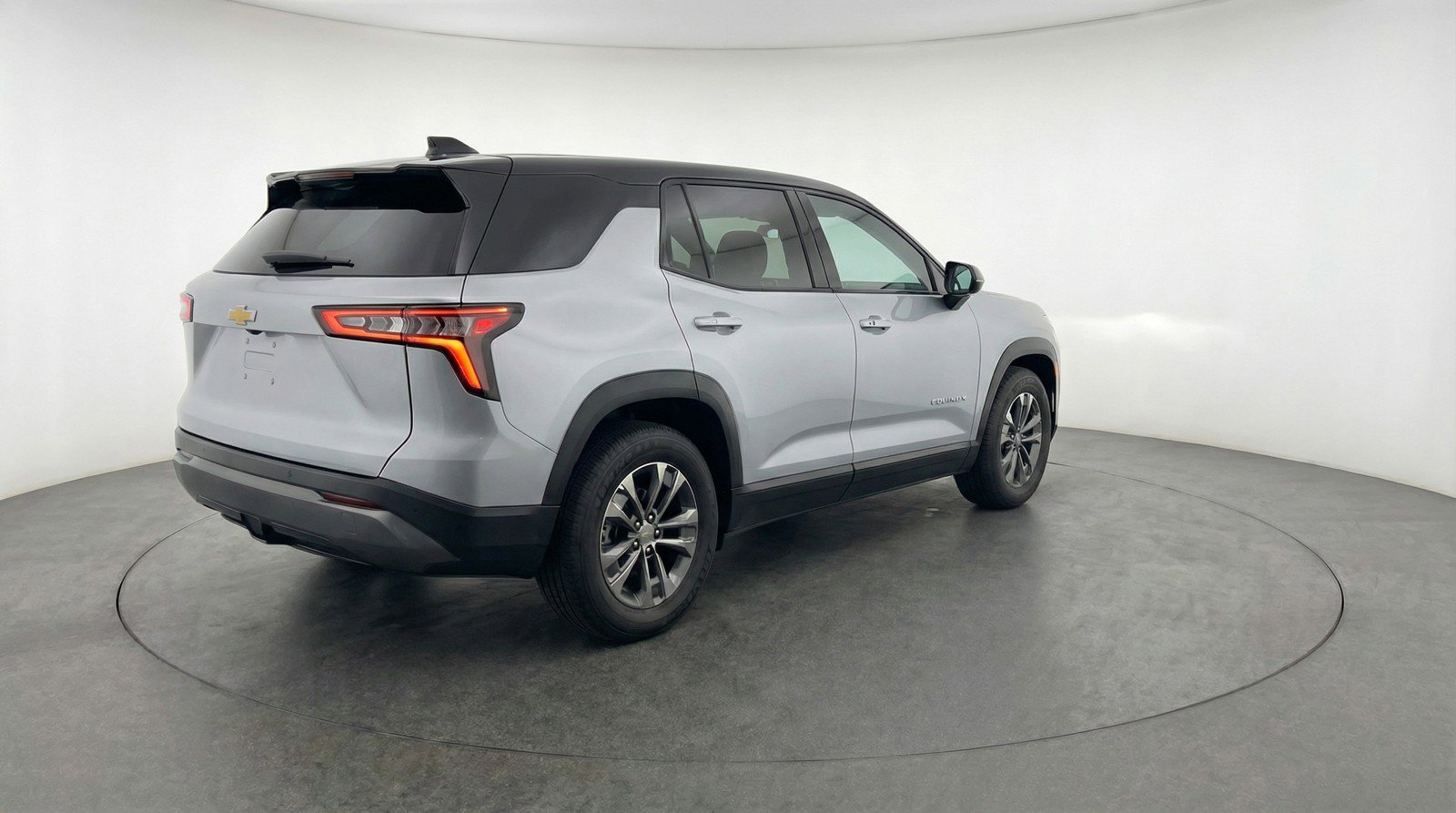 Used 2025 Chevrolet Equinox LT image 9