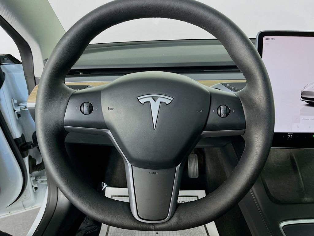 Used 2023 Tesla Model 3 Standard Range RWD image 13