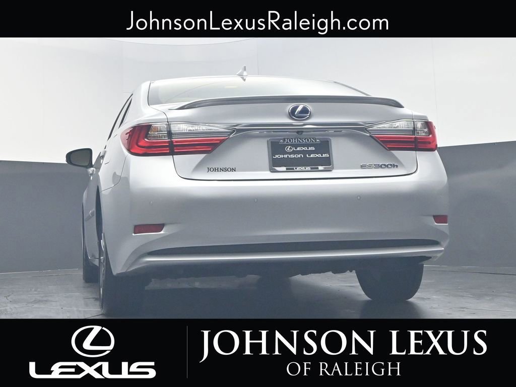 Used 2016 Lexus ES 300h image 18