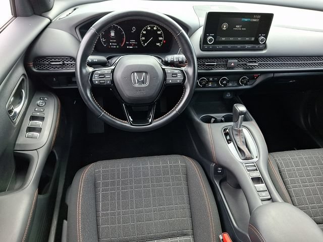 Used 2025 Honda HR-V Sport image 12