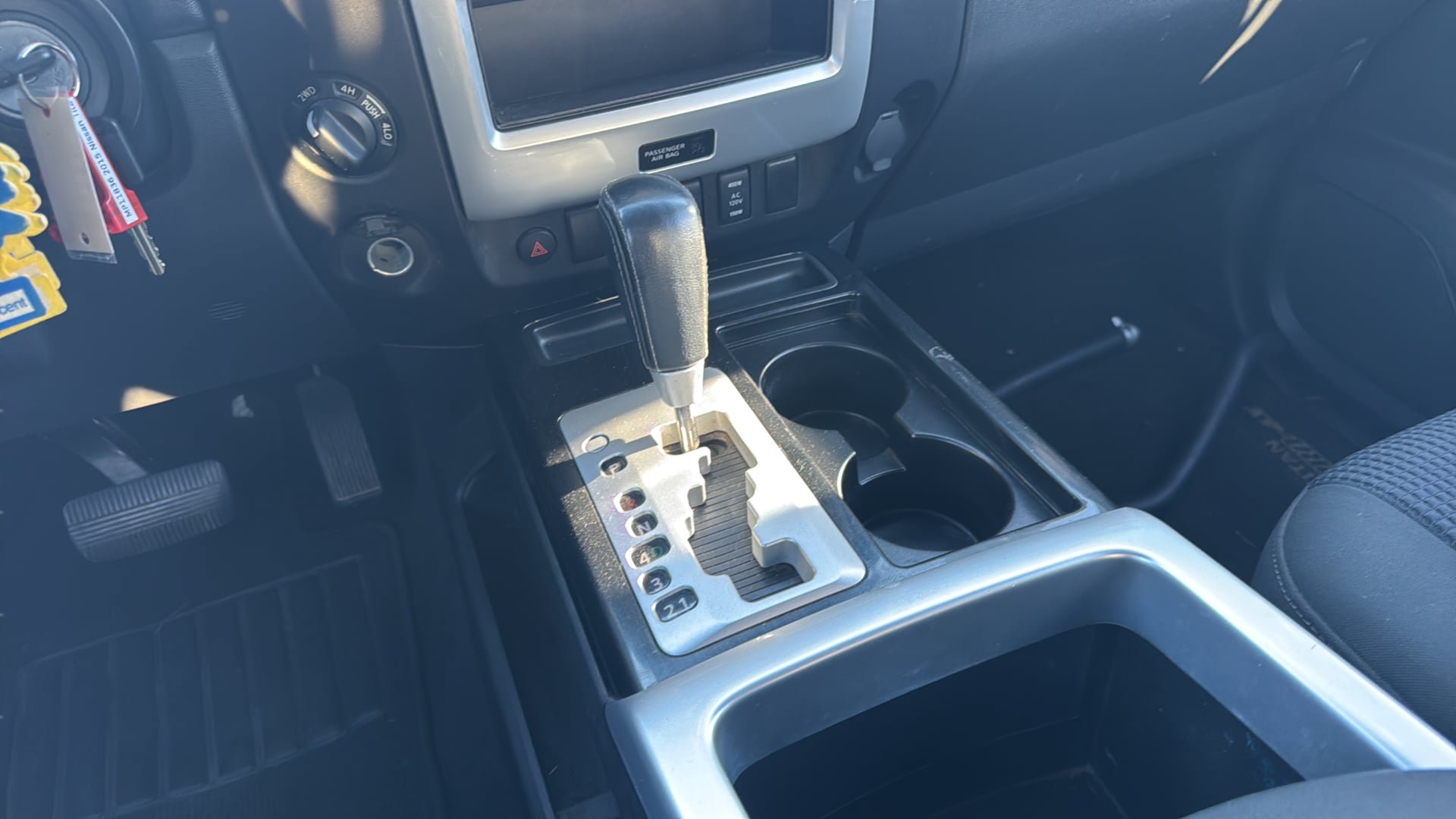 Used 2015 Nissan Titan PRO-4X AWD/4WD image 23