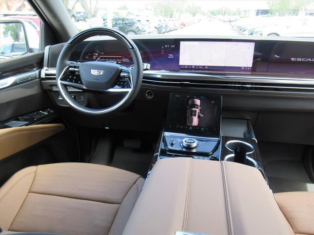 New 2026 Cadillac Escalade ESV Luxury w/ Touring Package image 13
