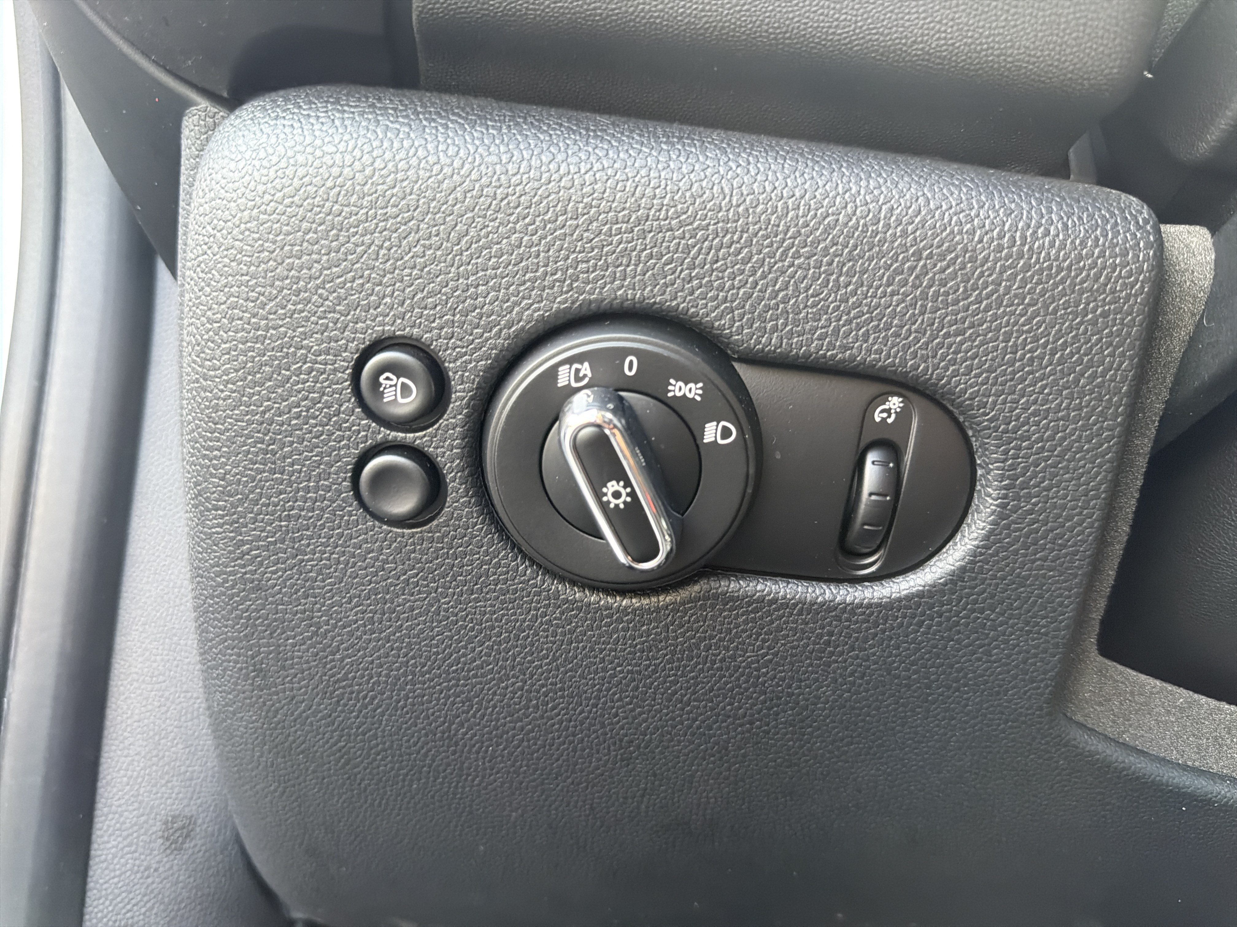 Certified 2024 MINI Cooper S FWD image 63