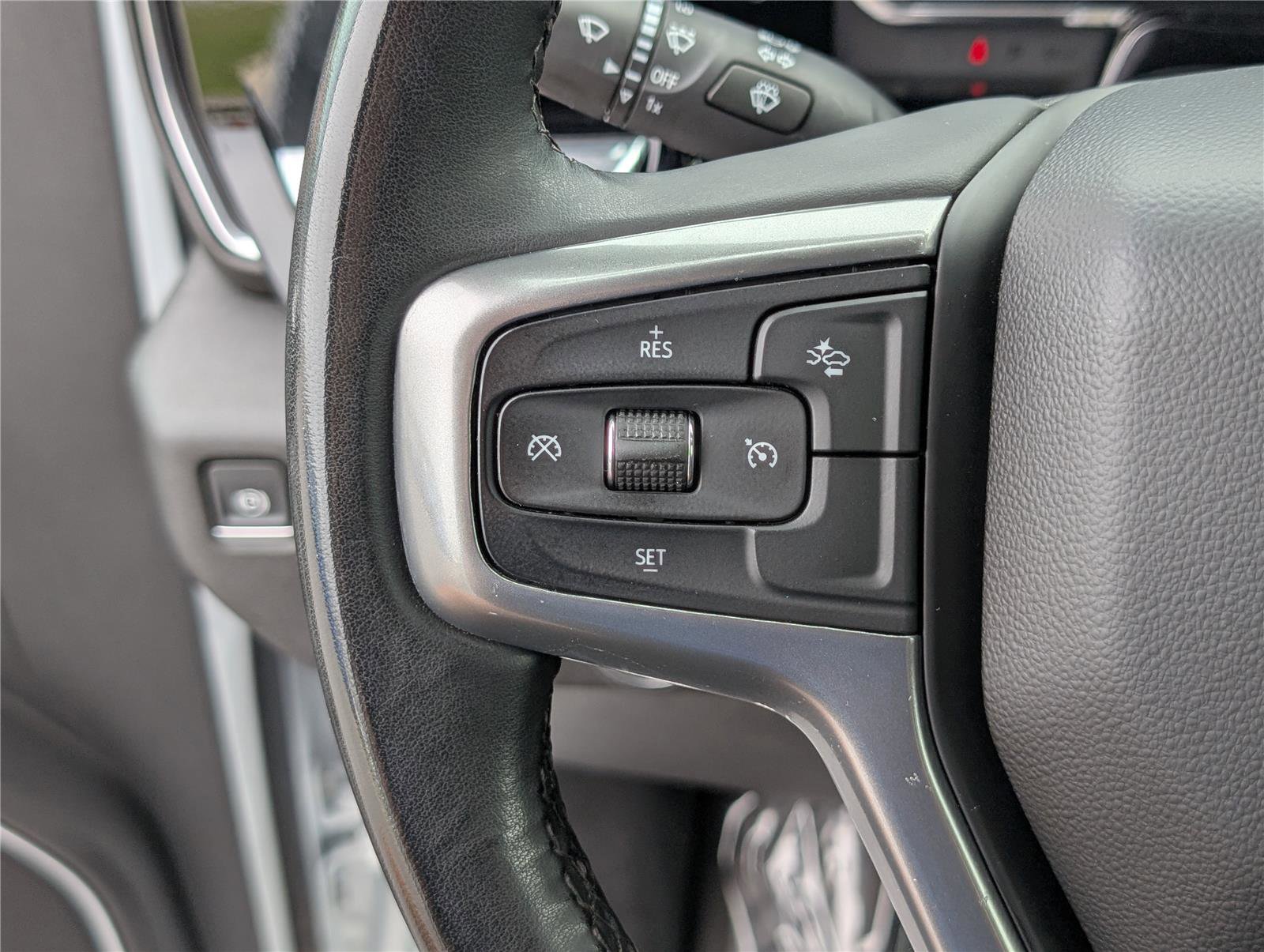 Used 2024 Chevrolet Silverado 2500 LT image 20