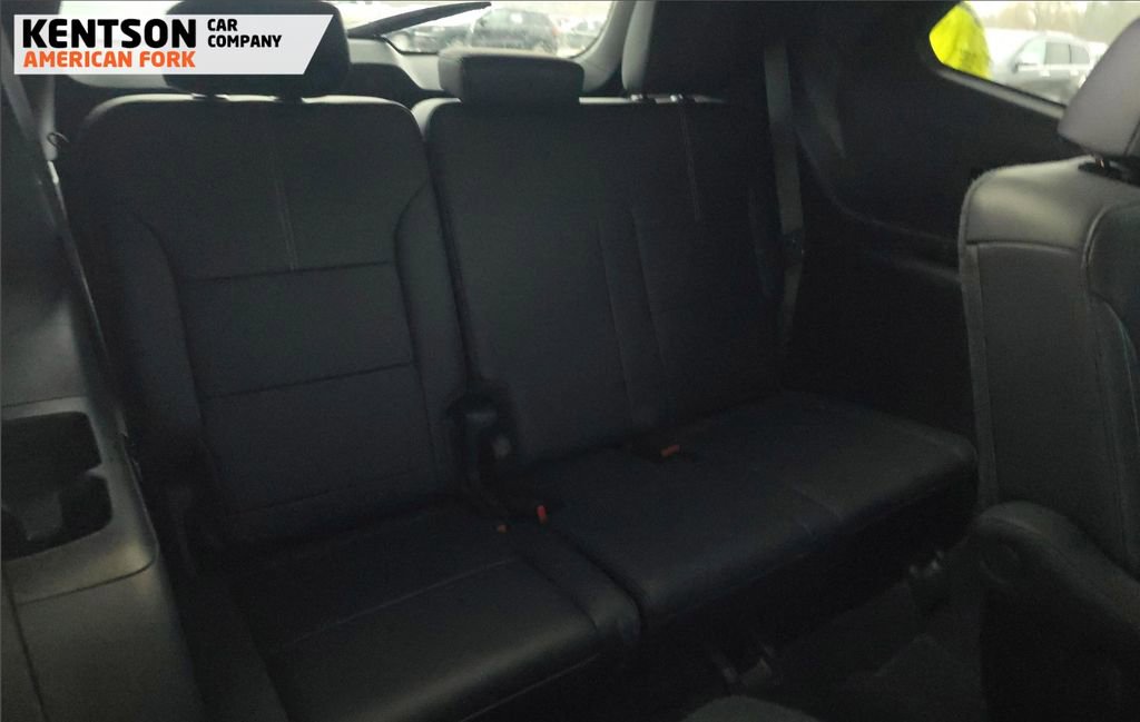 Used 2025 GMC Acadia Elevation w/ Elevation Premium Package image 7