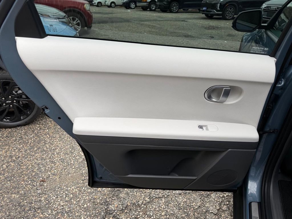 Used 2024 Hyundai Ioniq 5 SEL image 16