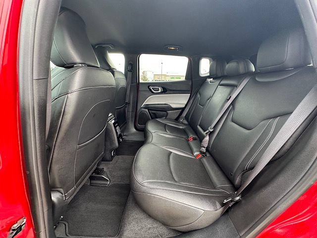 Used 2025 Jeep Compass Limited AWD/4WD image 18