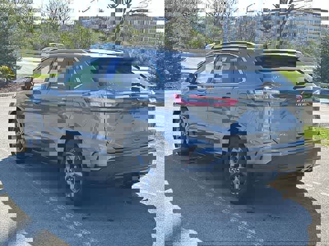 Used 2022 Ford Edge SEL w/ Sport Appearance Package image 21