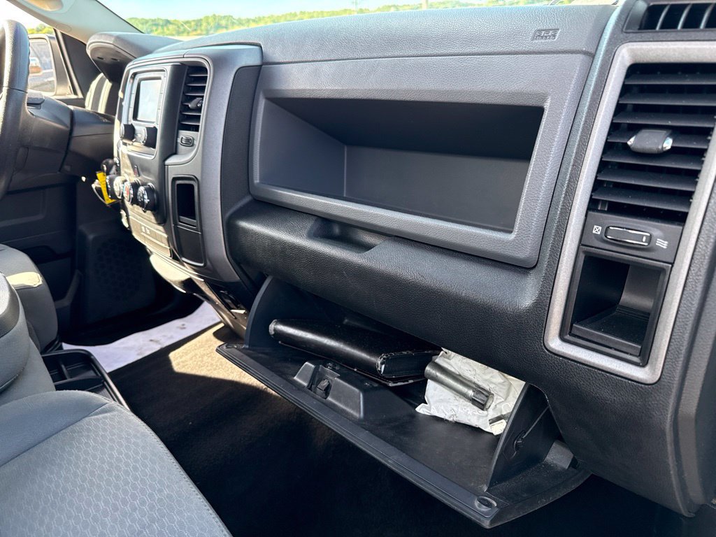 Used 2015 RAM 1500 Express AWD/4WD image 39