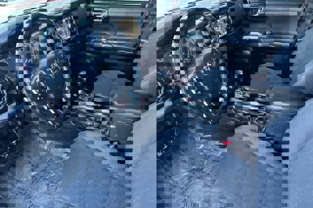 Used 2016 Toyota Tacoma TRD Off-Road w/ Premium & Technology Package image 11