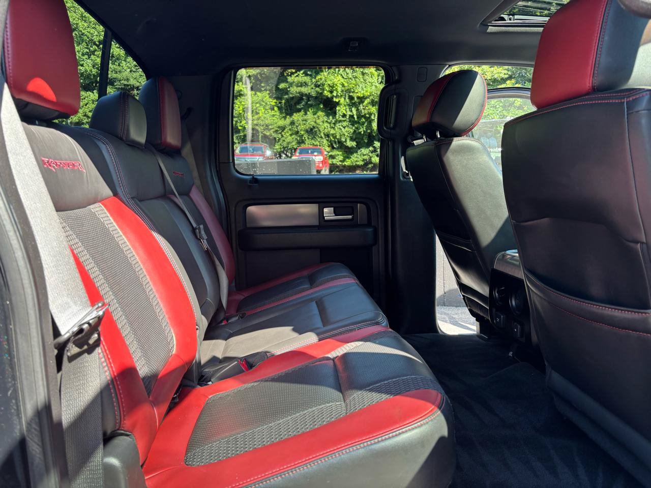 Used 2014 Ford F150 Raptor w/ Equipment Group 801A Luxury AWD/4WD image 25