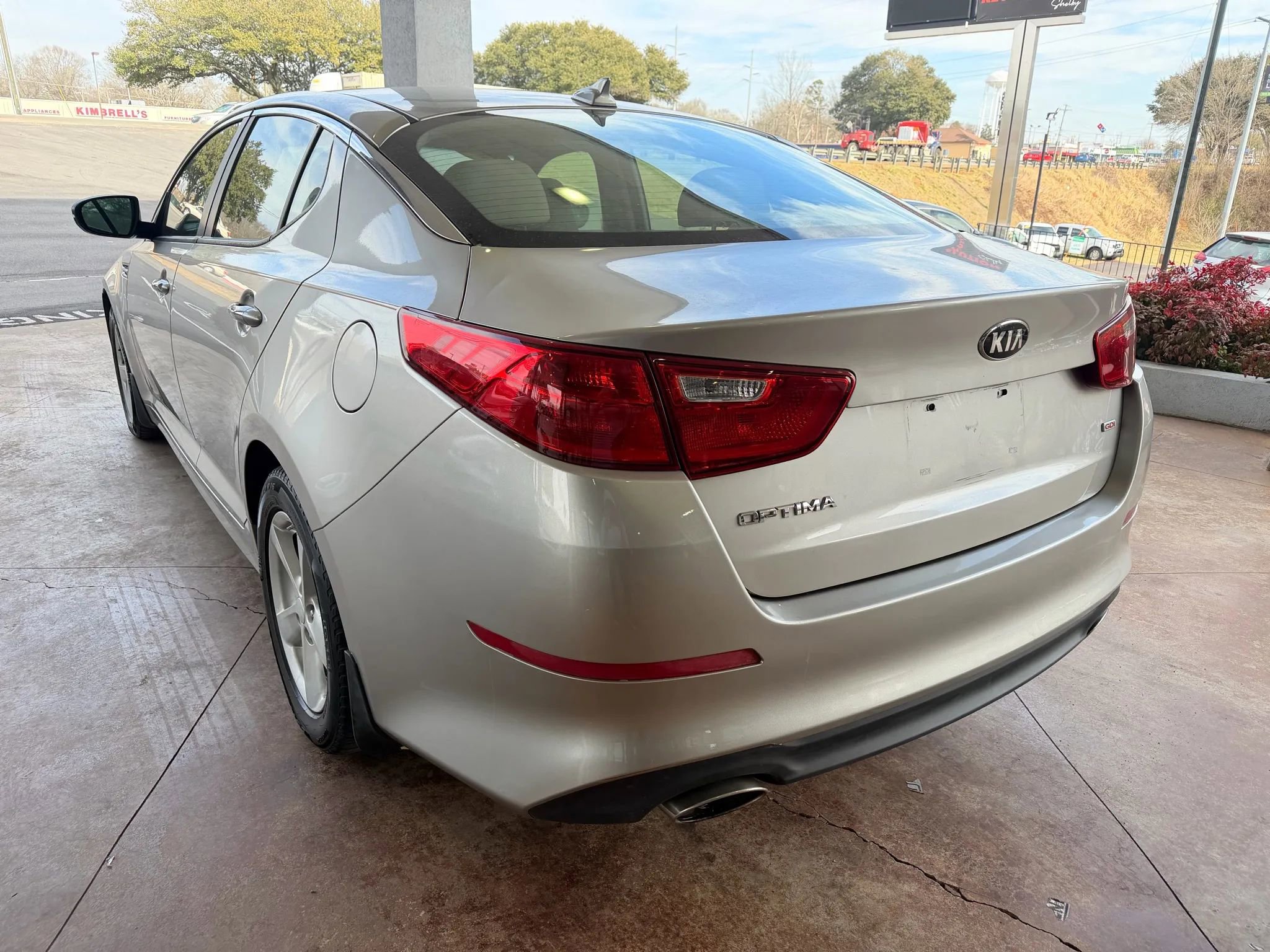 Used 2015 Kia Optima LX FWD image 4