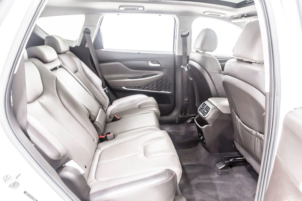 Used 2020 Hyundai Santa Fe Limited image 31