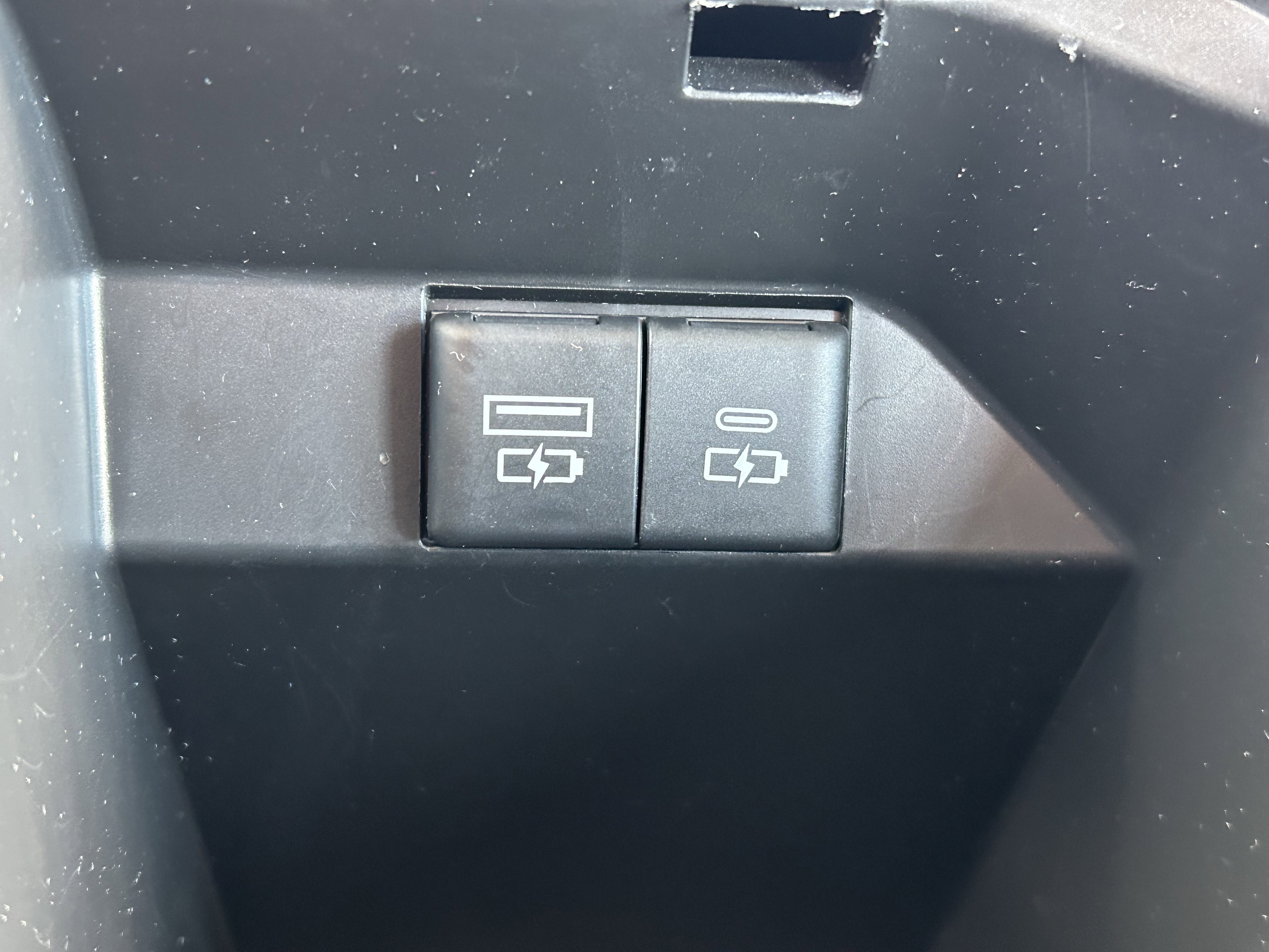 Used 2024 Toyota Camry SE FWD image 30
