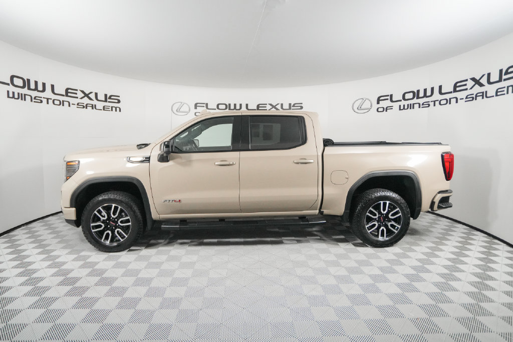 Used 2023 GMC Sierra 1500 AT4 w/ AT4 Preferred Package AWD/4WD image 4