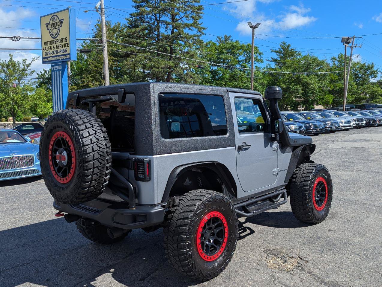 Used 2017 Jeep Wrangler Rubicon AWD/4WD image 7