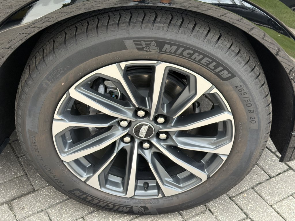 New 2026 Cadillac Lyriq Premium Sport AWD/4WD image 9