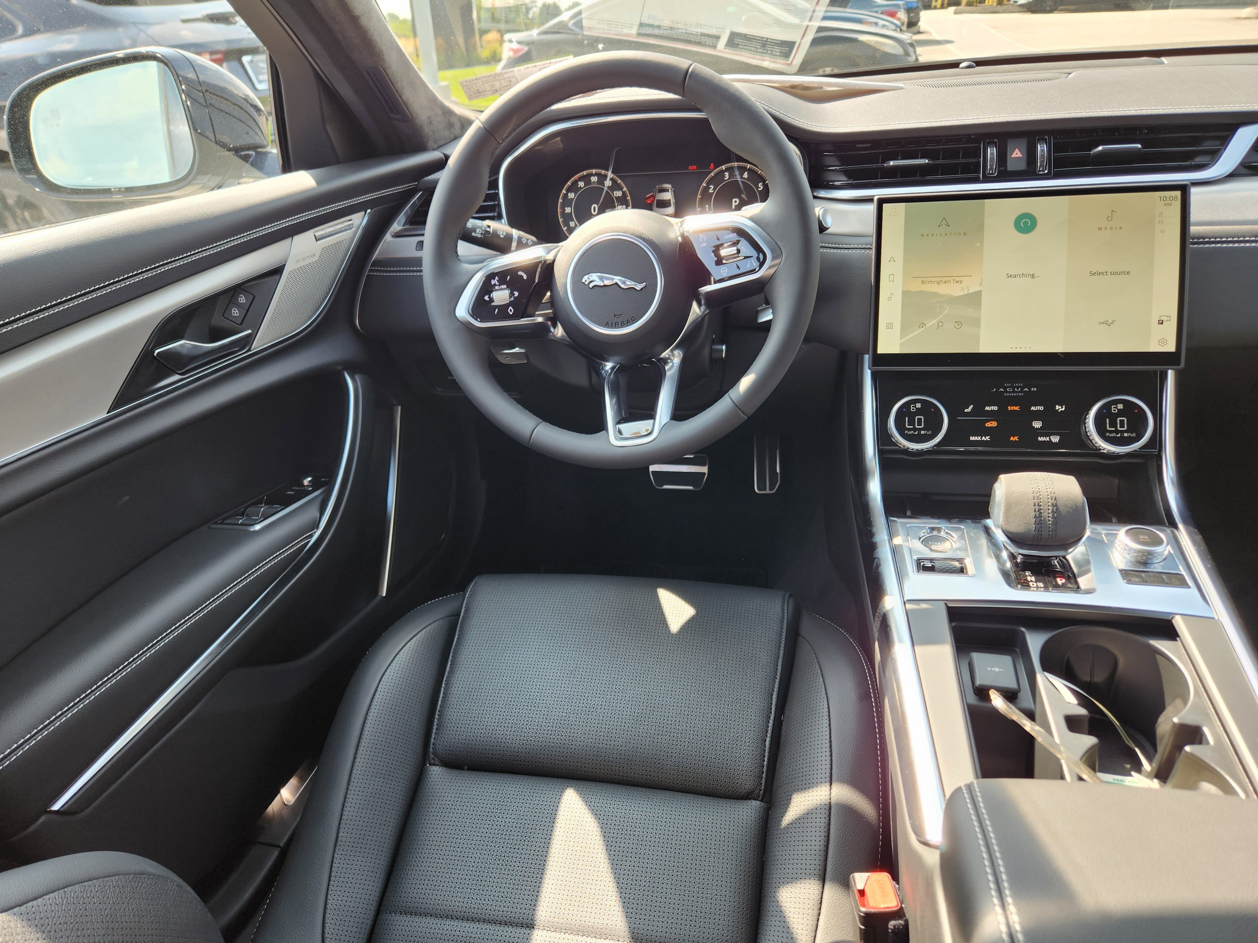 New 2024 Jaguar XF R-Dynamic SE image 12