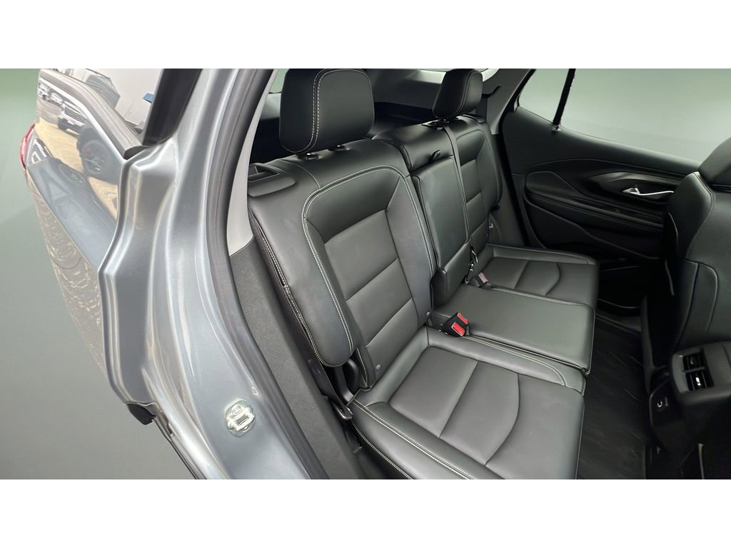 Certified 2024 GMC Terrain SLT w/ Infotainment Package II image 31
