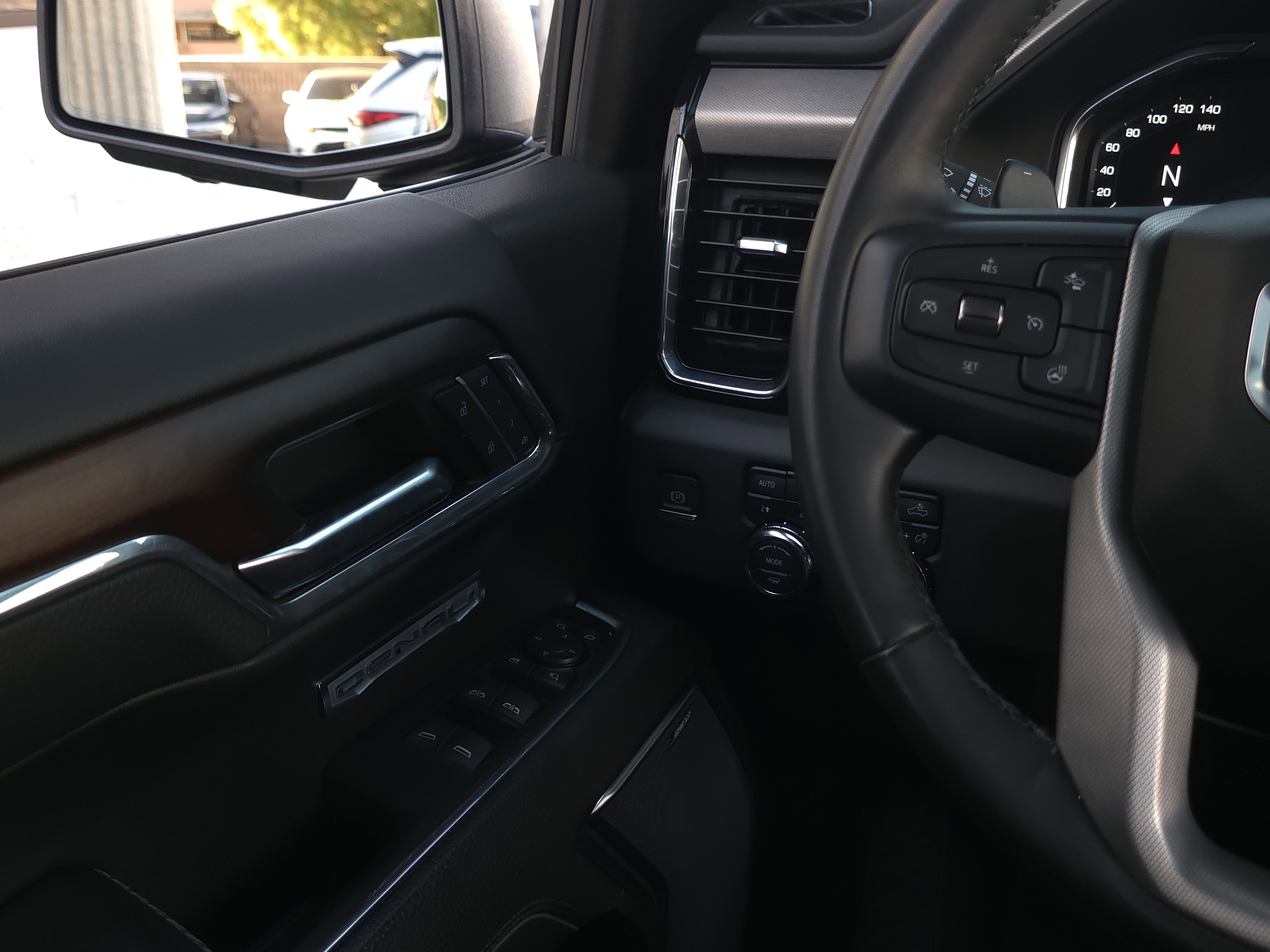 Used 2024 GMC Sierra 1500 Denali w/ Technology Package image 24
