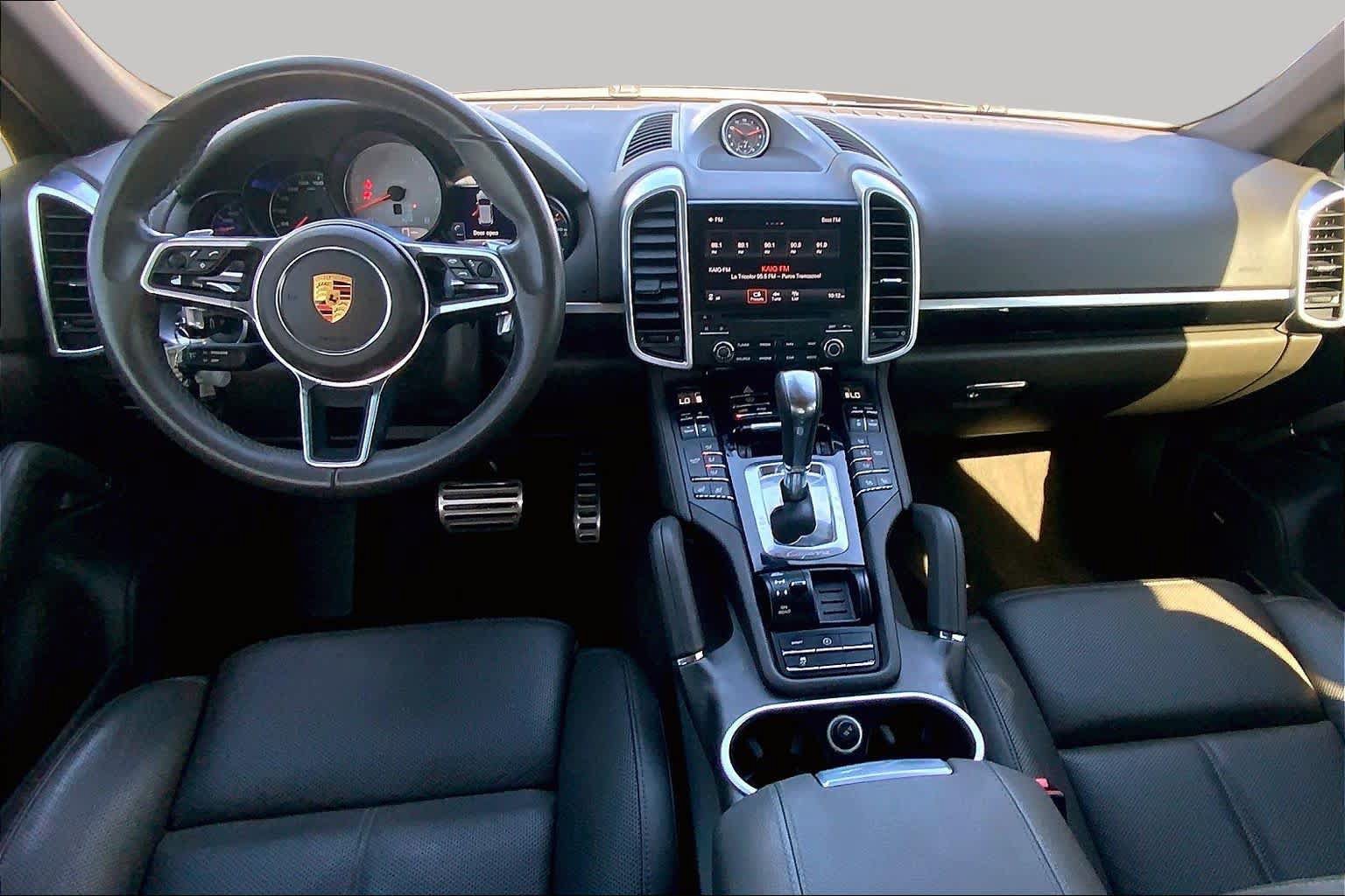 Used 2018 Porsche Cayenne S AWD/4WD image 15