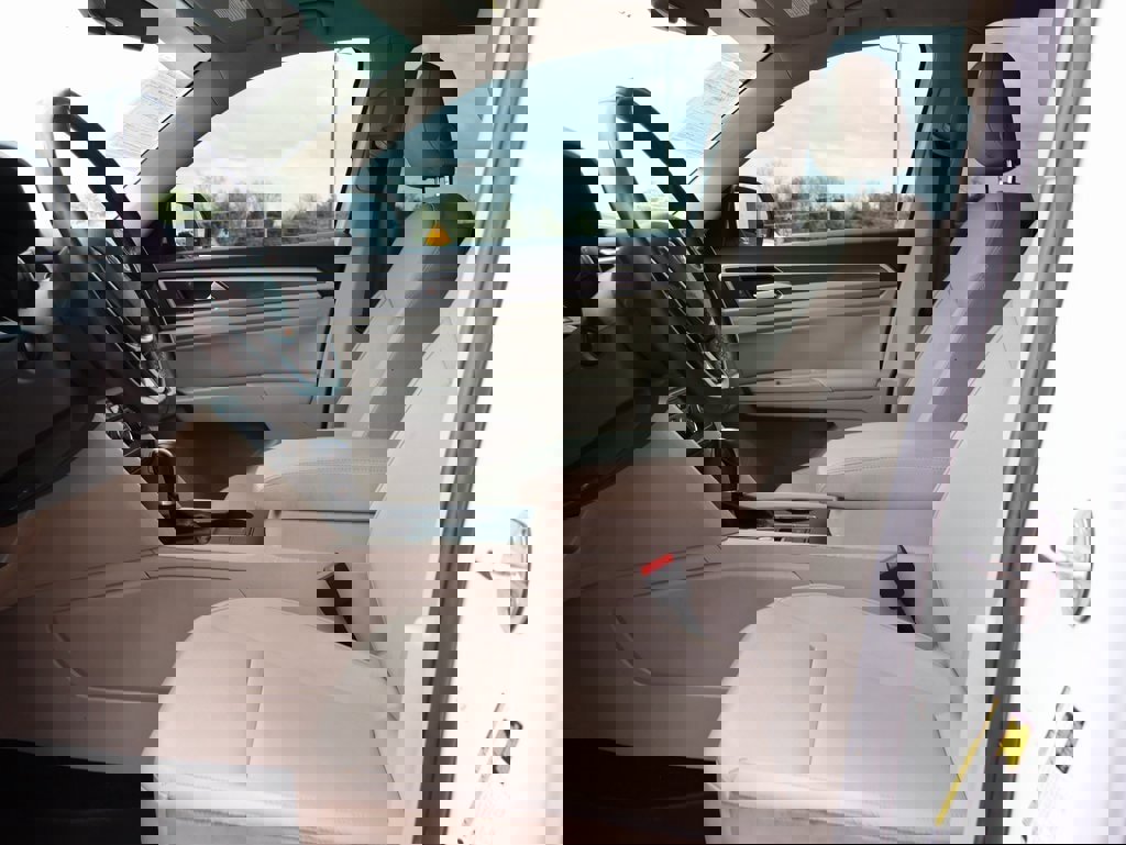 Used 2018 Volkswagen Atlas SE image 25