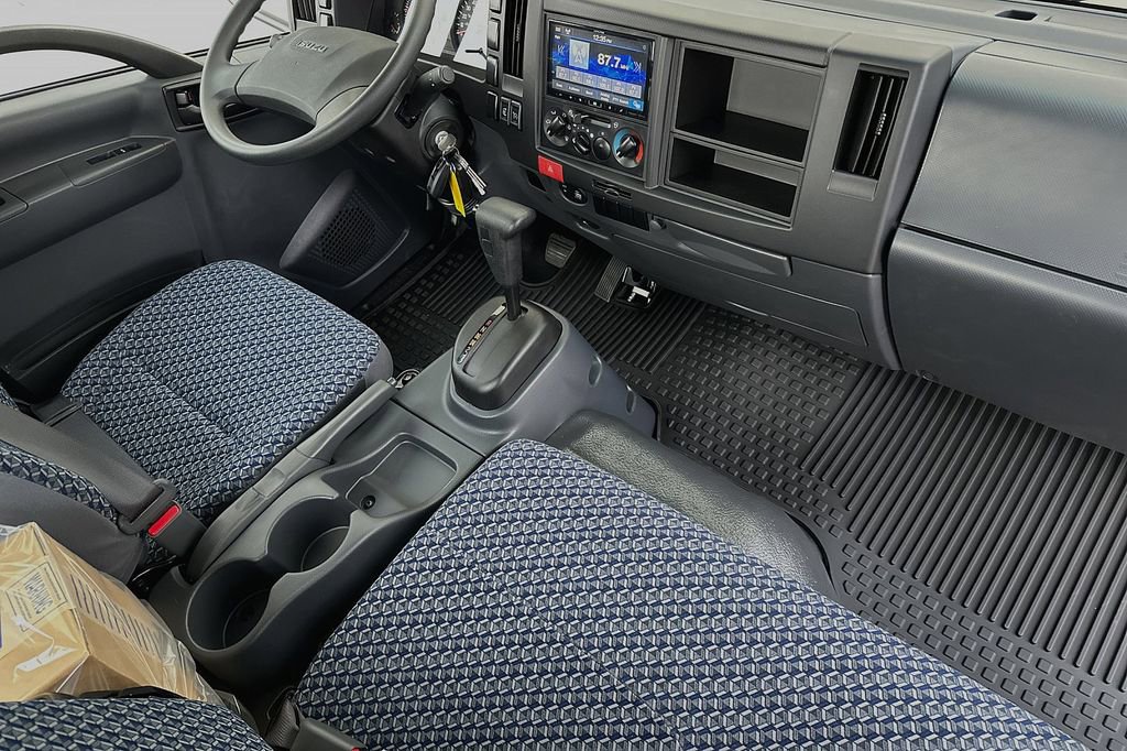 Used 2024 Isuzu NPR RWD image 11