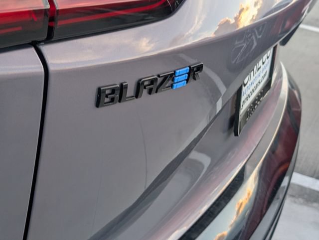 New 2026 Chevrolet Blazer EV RS w/ Super Cruise Package AWD/4WD image 10
