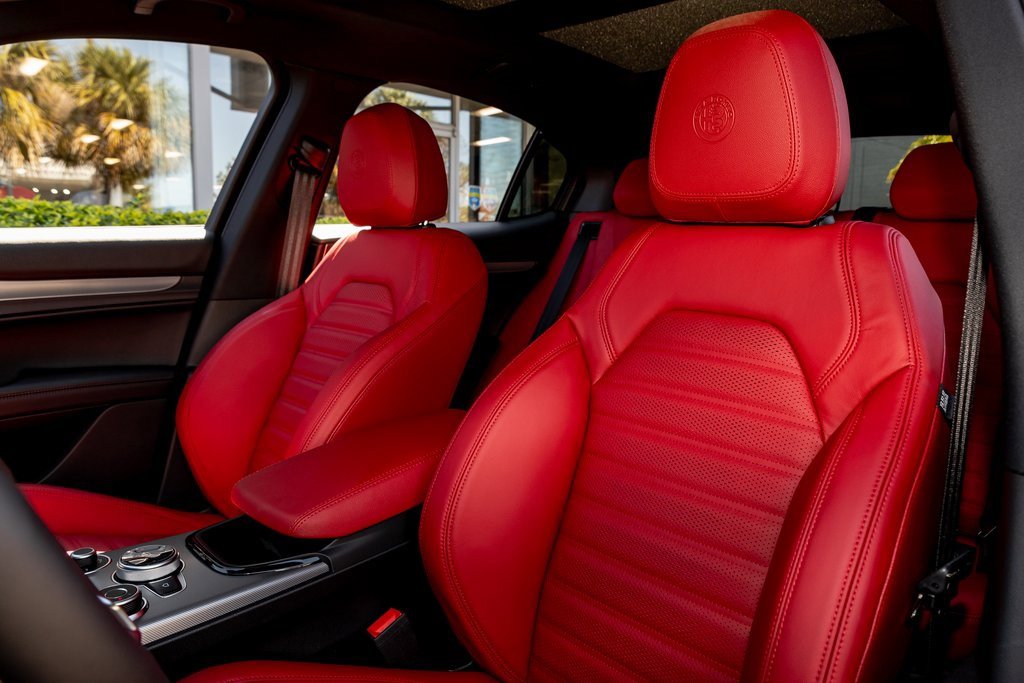 New 2025 Alfa Romeo Stelvio Sprint w/ Veloce Package image 27