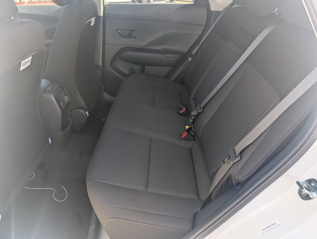 New 2025 Hyundai Kona SEL AWD/4WD image 18