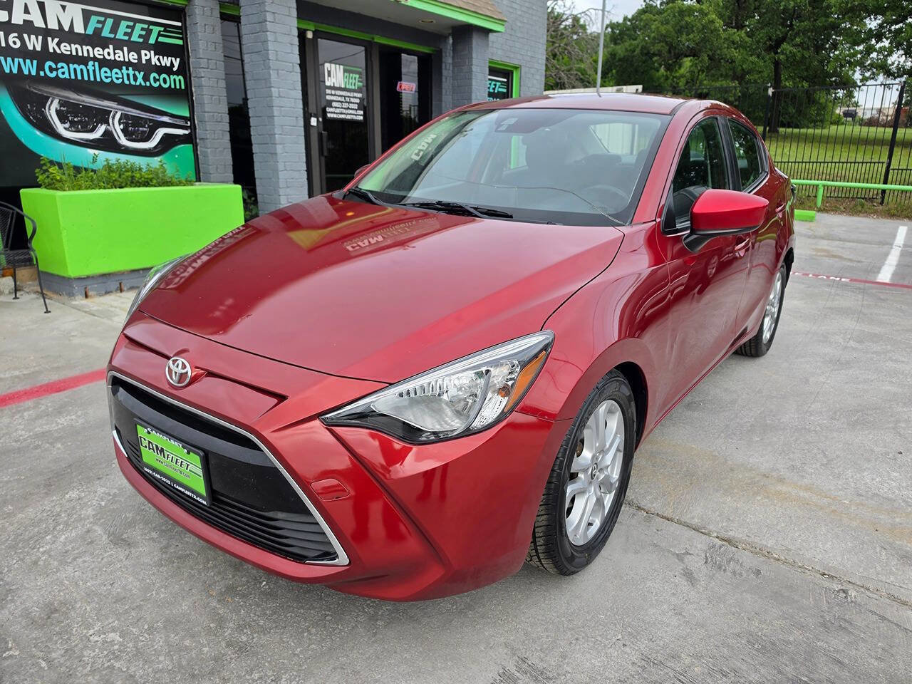 Used 2017 Toyota Yaris iA FWD image 3
