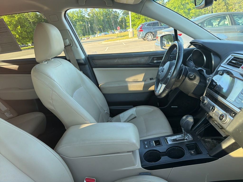 Used 2016 Subaru Outback 2.5i Limited AWD/4WD image 25