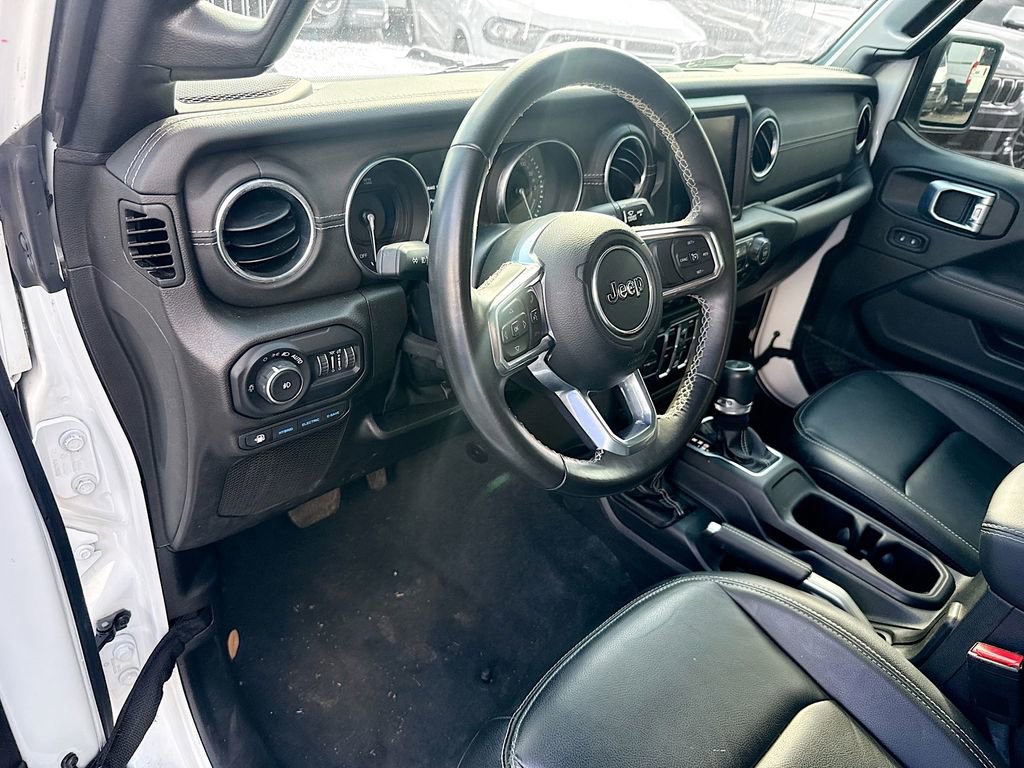 Used 2022 Jeep Wrangler Unlimited Sahara w/ Safety Group image 10